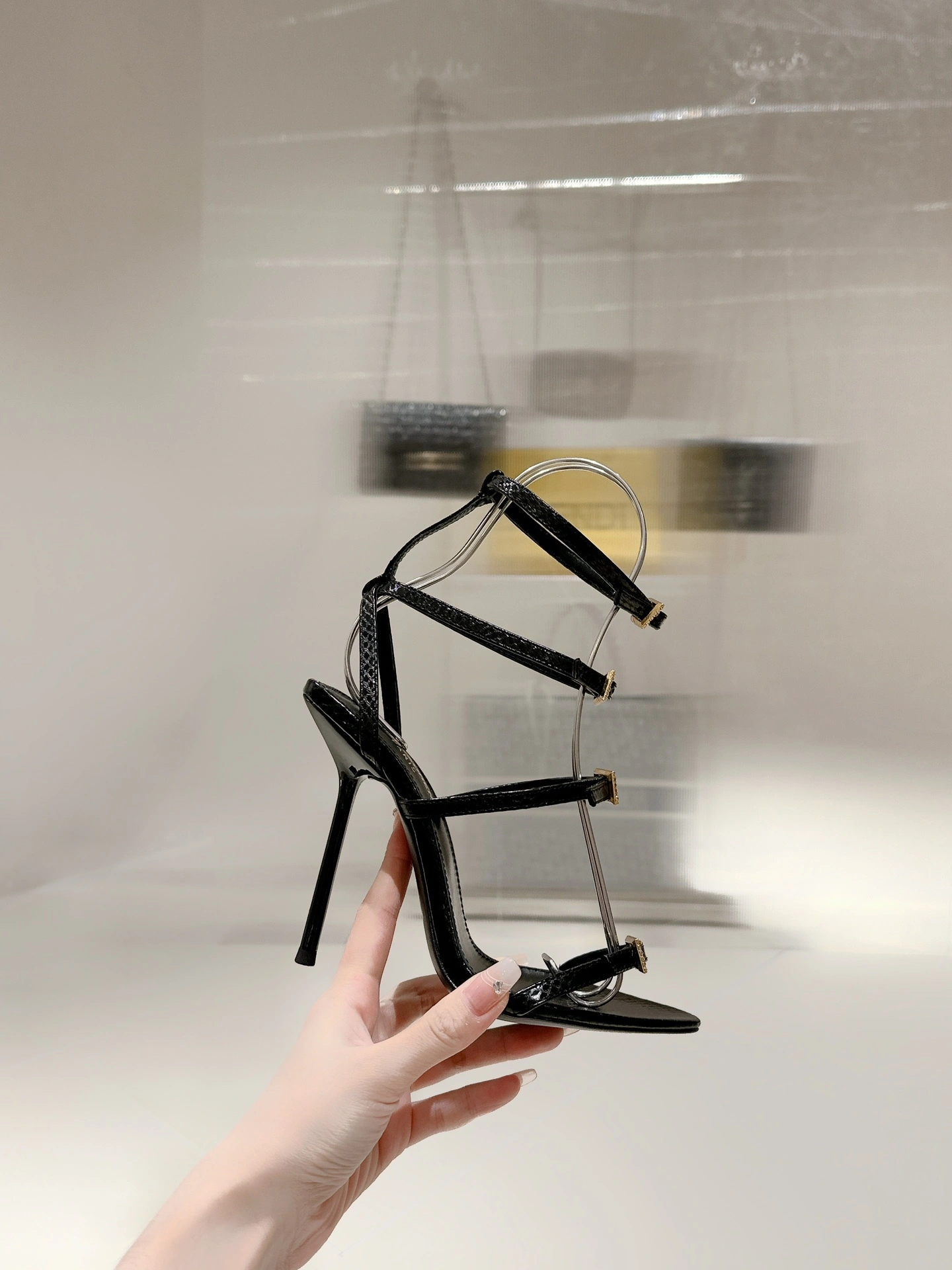 COCO--- Yv5s 696983EX7001000 Heel height：10.5CM item:D-X062E2027W